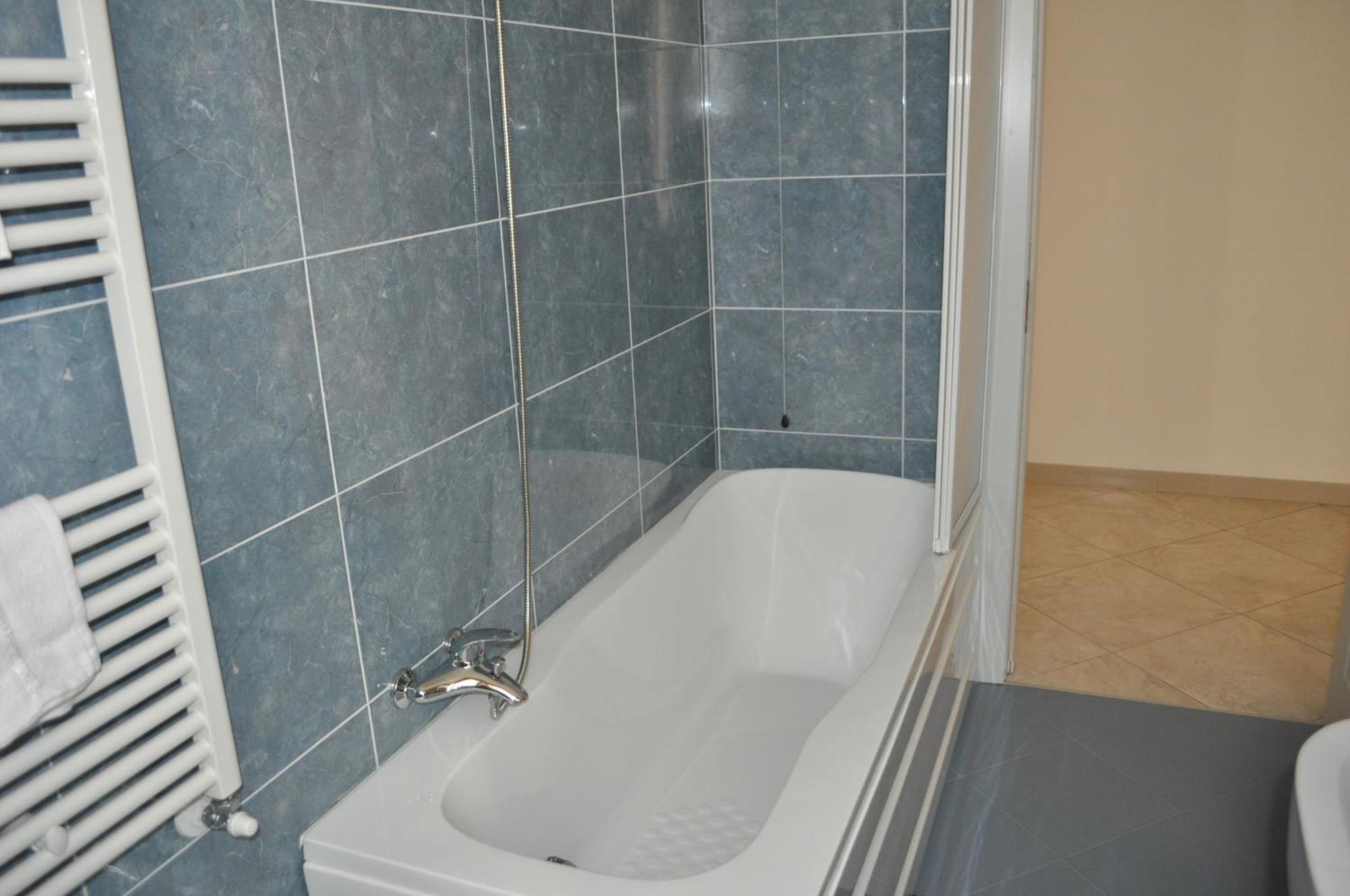 Le Groane Aparthotel 3*